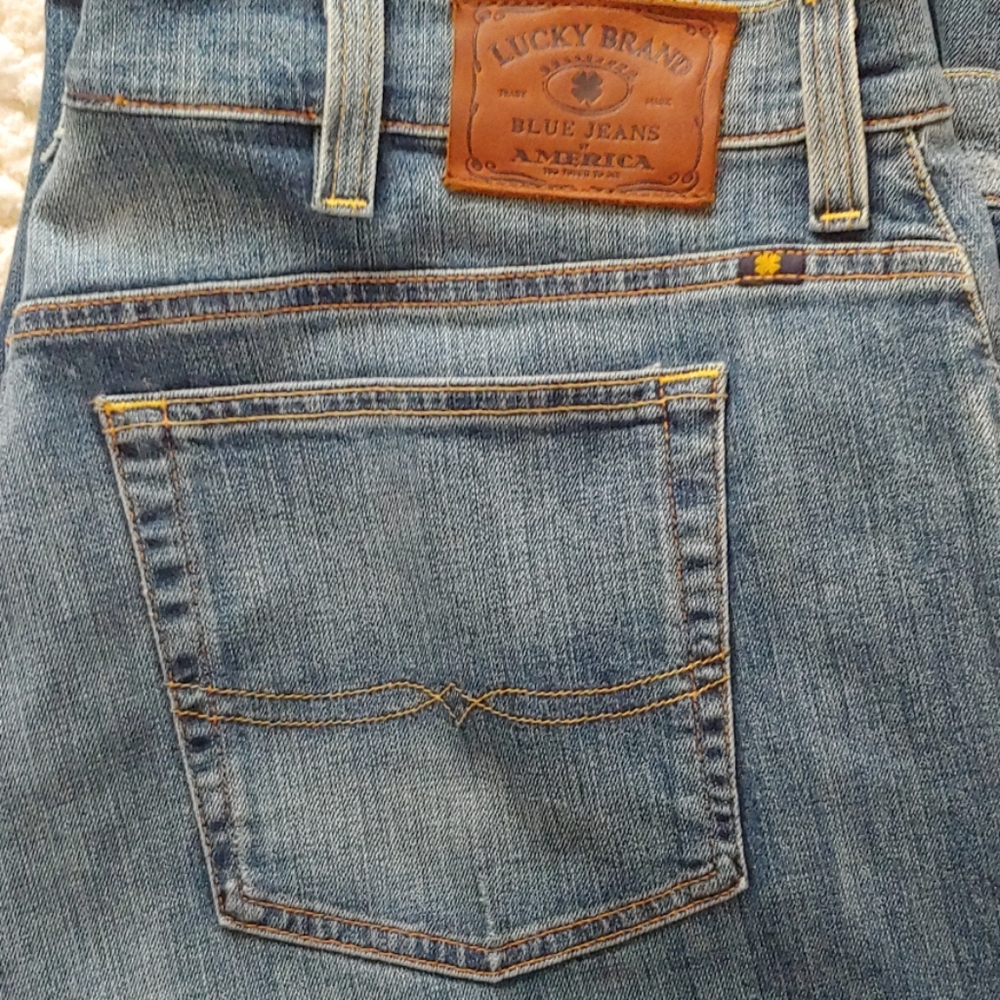 SOLDMen's Lucky Brand Relaxed Straight Jeans 46x30 - Picture 3 of 4